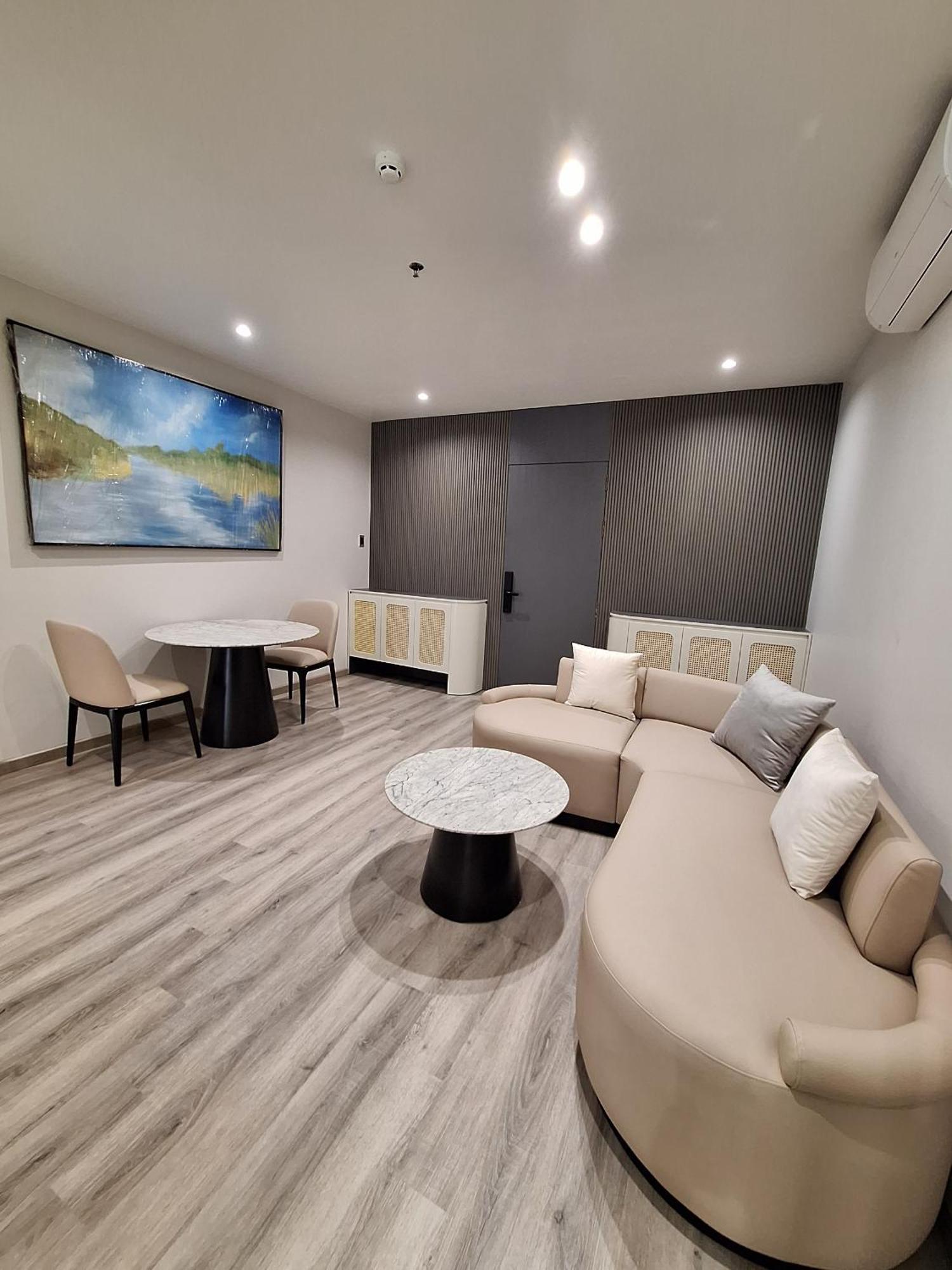 Mcgallery Art - Lucky Residence Suite'S & Apartments Πόλη Χο Τσι Μινχ Εξωτερικό φωτογραφία